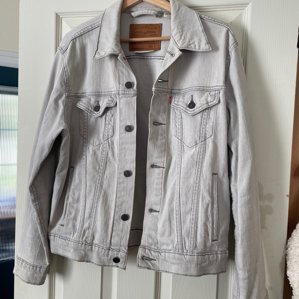 Levi’s White trucker denim Jacket | Small